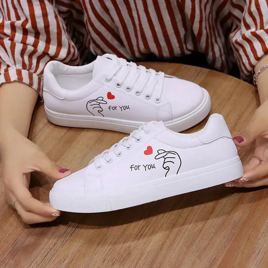 Zapatillas De correr transpirables blancas a la moda para Mujer, nuevas zapatillas informales con cordones y flores bordadas para primavera y otoño MedSurgery Store For Digital Health