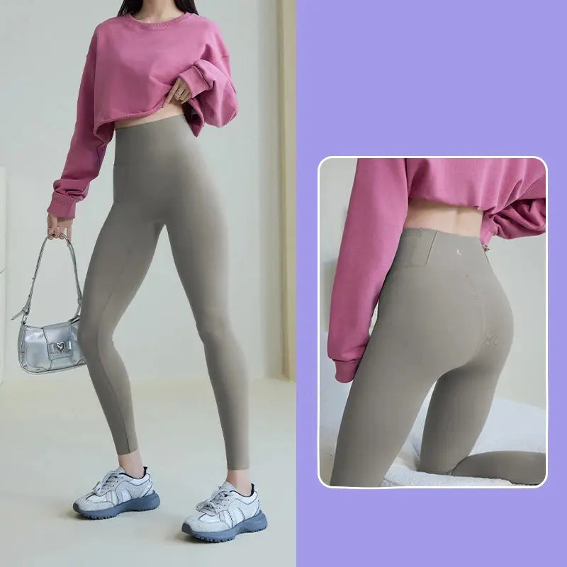 BIVIGAOS 2025 Primavera Verano nueva ciruela roja 3D sensación desnuda Leggings de piel de tiburón mujeres delgadas Sexy deporte Yoga Push Up Fitness Leggings MedSurgery Store For Digital Health