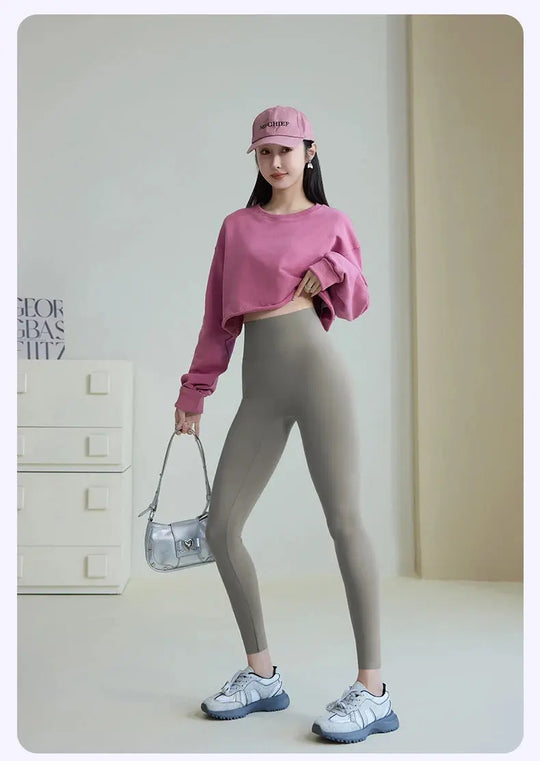 BIVIGAOS 2025 Primavera Verano nueva ciruela roja 3D sensación desnuda Leggings de piel de tiburón mujeres delgadas Sexy deporte Yoga Push Up Fitness Leggings MedSurgery Store For Digital Health