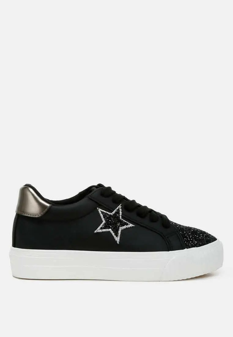 Merida Chunky Glitter – Sneakers Urbanos con Estrella Metálica y Plataforma.