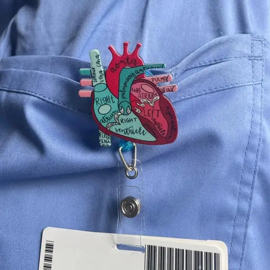 Porta tarjeta / gafete de corazón. Hecho artesanalmente ideal para lucir tu identificación el hospital.Apparel & Accessoriesdsers - fulfillment - serviceMedSurgery Store For Digital Health1005007076049460 - CHINACHINAPorta tarjeta / gafete de corazón. Hecho artesanalmente ideal para lucir tu identificación el hospital.