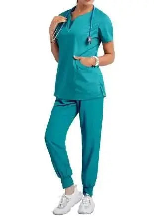 Uniformes Quirúrgicos para Mujer - Confort y Rendimiento Profesional.